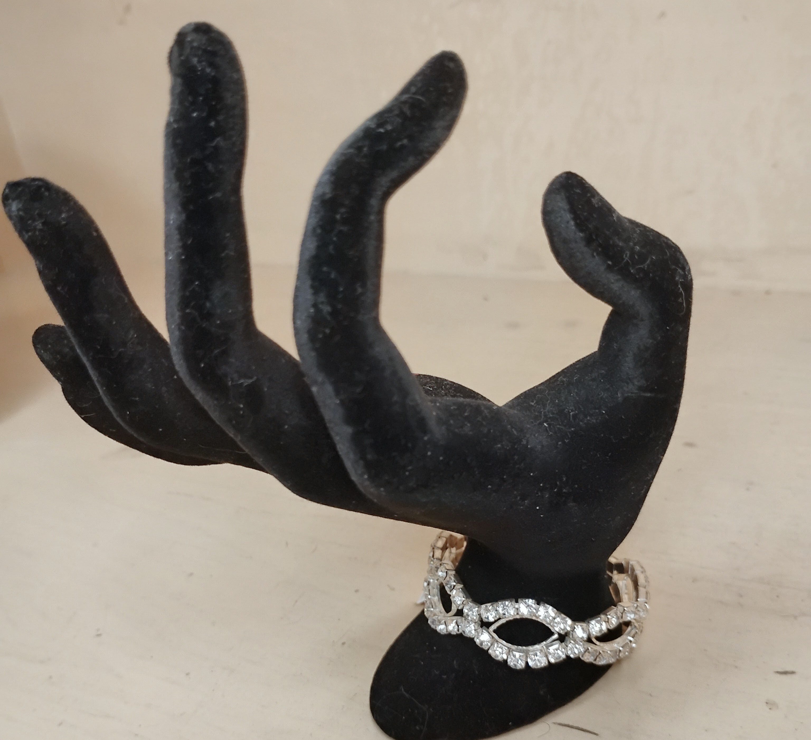 Rhinestone Bow Bracelet